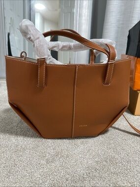 Brown Structured Leather Tote Bag - Classic Women’s Handbag